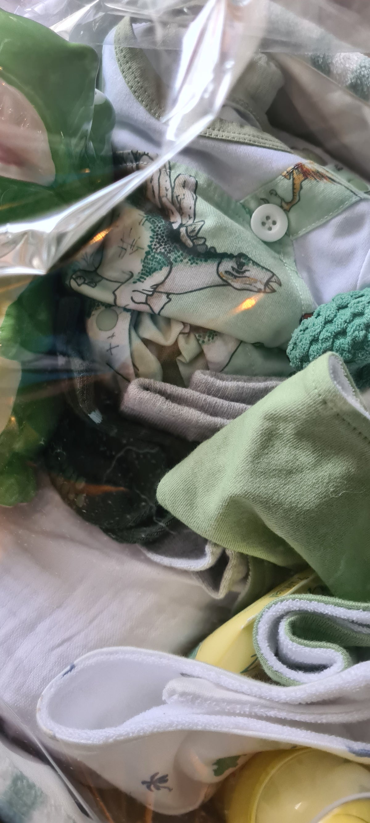 Babymand "Dino" – origineel kraamcadeau